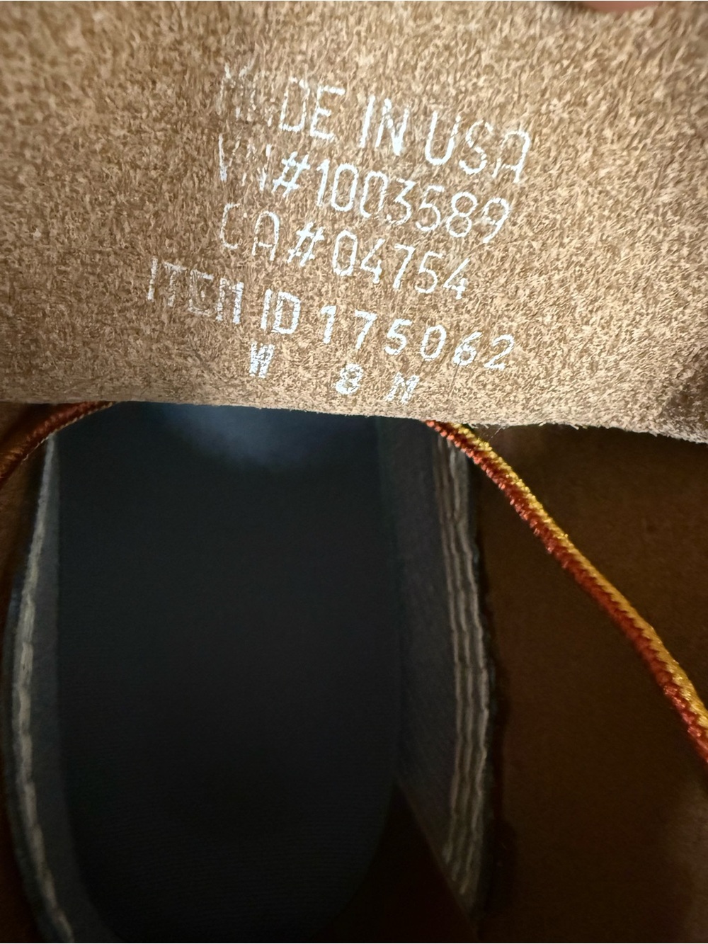 L.L. Bean 6 bean boots  Men size 8 Two-Tone Leather Duck Boots in Tan and Brown - Picture 3 of 6